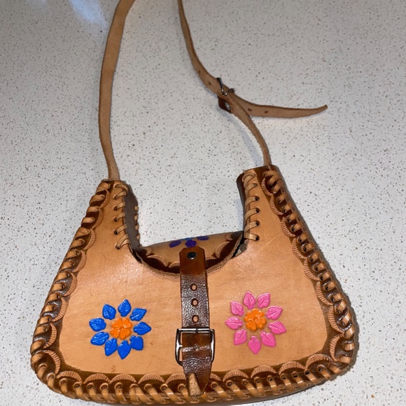 Hand Made tooled leather bag floral painted shoulder bag - Picture 2 of 6
